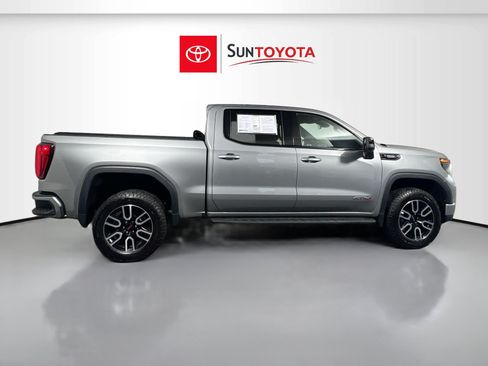 Used 2024 GMC Sierra 1500 AT4 w/ AT4 Preferred Package AWD/4WD image 2