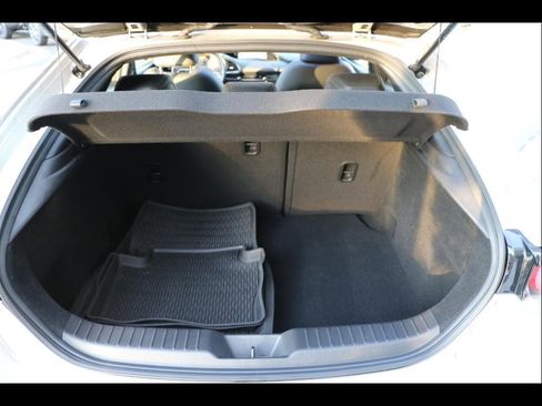 Certified 2025 MAZDA MAZDA3 2.5 S Hatchback w/ Appearance Package image 10