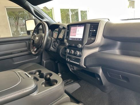 Used 2024 RAM 3500 Tradesman w/ Chrome Appearance Group AWD/4WD image 26