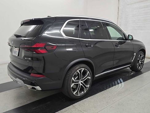 Used 2026 BMW X5 xDrive40i AWD/4WD image 3