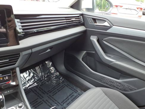 Used 2025 Volkswagen Jetta S FWD image 22