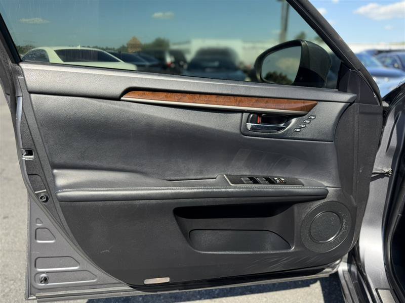Used 2016 Lexus ES 350 w/ Navigation System Package FWD image 10