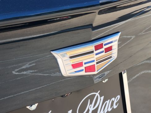 Used 2025 Cadillac XT4 Sport FWD image 40