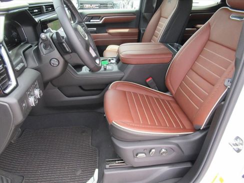 New 2026 GMC Sierra 1500 Denali Ultimate AWD/4WD image 16
