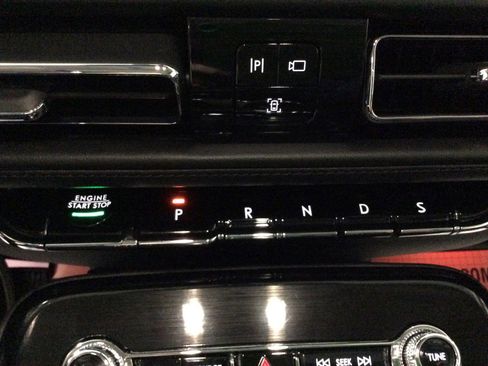 Used 2023 Lincoln Nautilus Reserve image 31