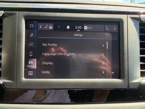Used 2023 Chrysler Voyager LX FWD image 44