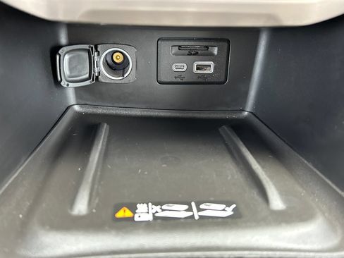 Used 2020 GMC Acadia Denali w/ Technology Package AWD/4WD image 14