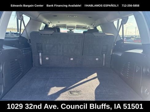 Used 2017 Chevrolet Suburban LS AWD/4WD image 11