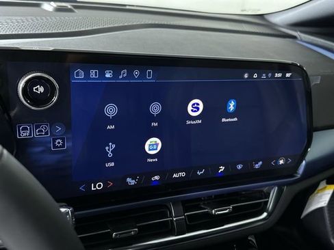 New 2026 Chevrolet Equinox EV LT FWD image 13