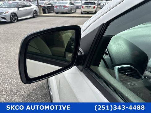 Used 2020 Dodge Journey SE image 10