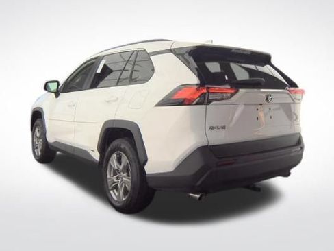 Used 2024 Toyota RAV4 LE AWD/4WD image 3