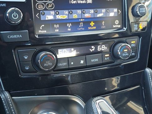 Used 2022 Nissan Maxima SV w/ Floor Mat Group FWD image 23
