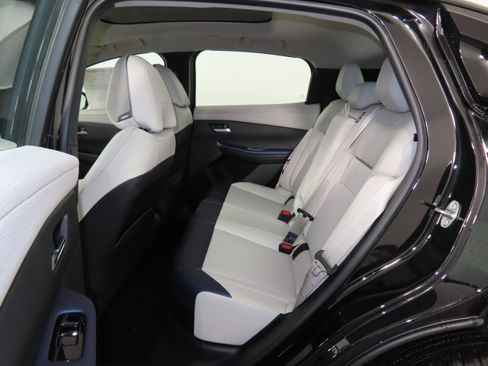 New 2026 Nissan Leaf Platinum+ w/ Cargo Package (Platinum+) image 7