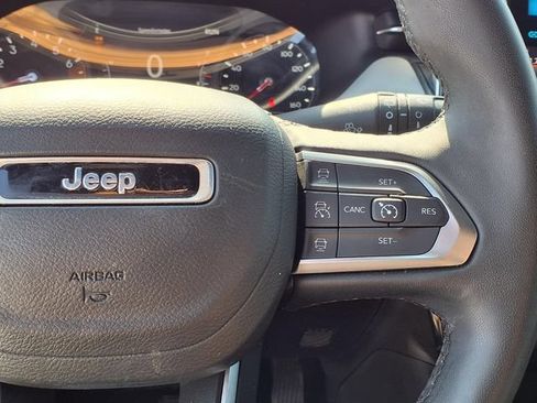 Used 2023 Jeep Compass Limited AWD/4WD image 6