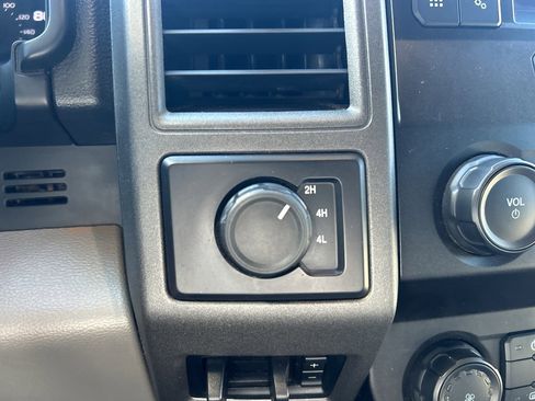 Used 2020 Ford F350 XL w/ Power Equipment Group image 30