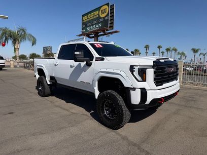 Used 2025 GMC Sierra 2500 AT4 w/ AT4 Premium Plus Package