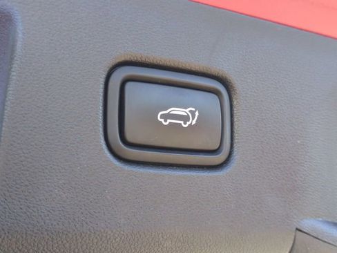 Used 2022 Hyundai Tucson Limited image 34