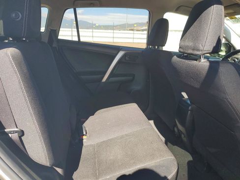 Used 2018 Toyota RAV4 LE Plus w/ Carpet Mat Package AWD/4WD image 9