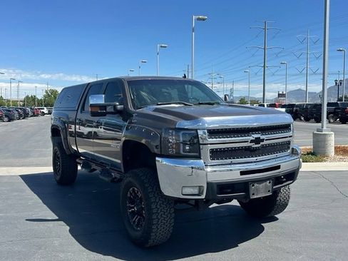 Used 2007 Chevrolet Silverado 2500 LTZ w/ Safety Package AWD/4WD image 10