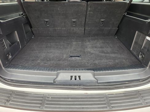 Used 2023 Ford Expedition Max XLT image 31