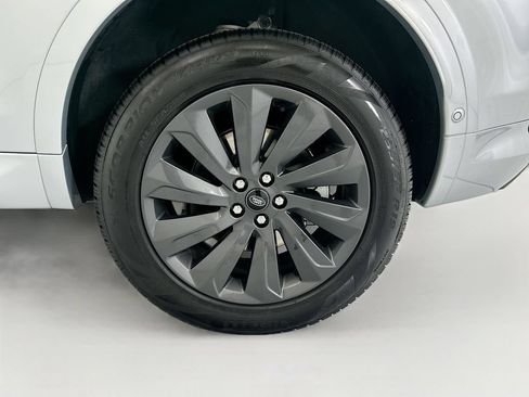 Certified 2025 Land Rover Discovery Sport S AWD/4WD image 29
