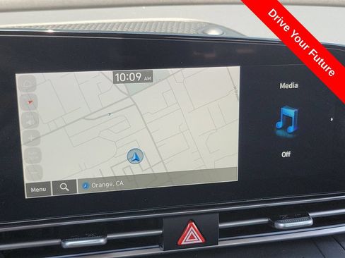 Used 2025 Hyundai Elantra SEL FWD image 10