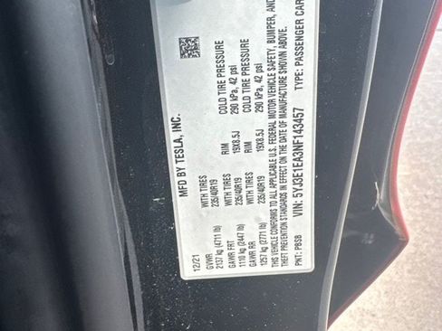 Used 2022 Tesla Model 3 Standard Range RWD image 8