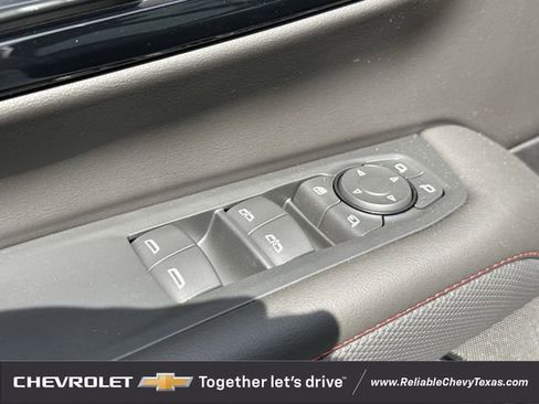 New 2026 Chevrolet Suburban RST w/ Advanced Technology Package AWD/4WD image 25