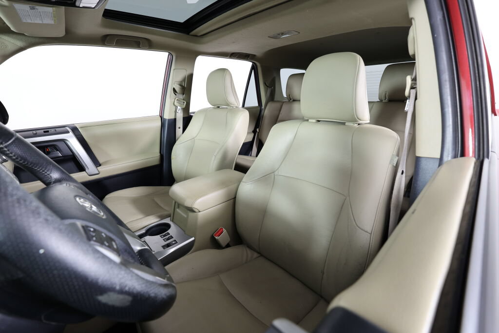 Used 2013 Toyota 4Runner SR5 w/ Premium Pkg AWD/4WD image 11