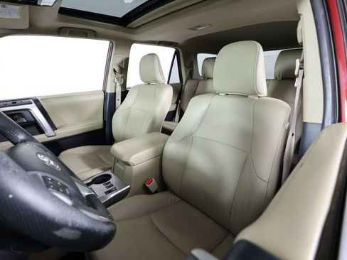 Used 2013 Toyota 4Runner SR5 w/ Premium Pkg AWD/4WD image 11