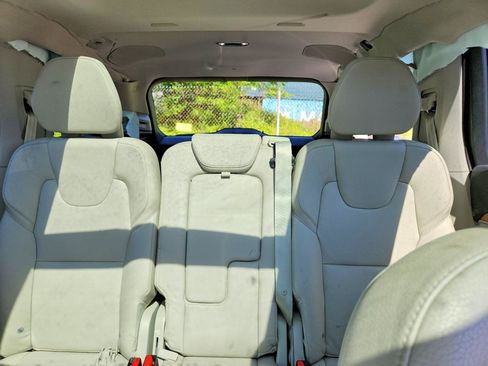 Used 2021 Volvo XC90 T8 Inscription Expression w/ Advanced Package AWD/4WD image 7