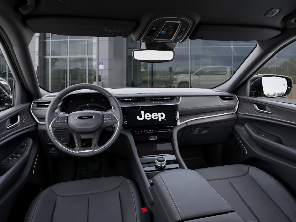 New 2026 Jeep Grand Cherokee Limited RWD image 14