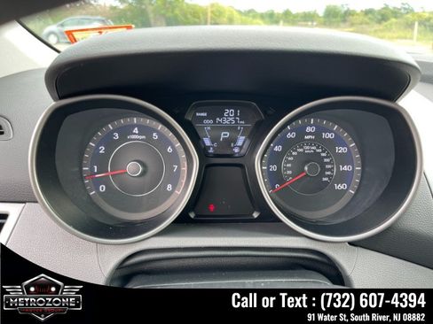 Used 2013 Hyundai Elantra GLS w/ Preferred Pkg FWD image 18