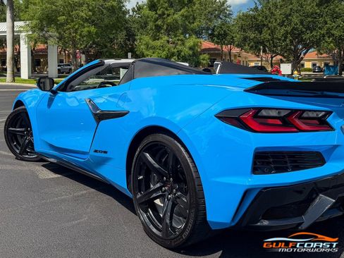Used 2024 Chevrolet Corvette Z06 RWD image 45