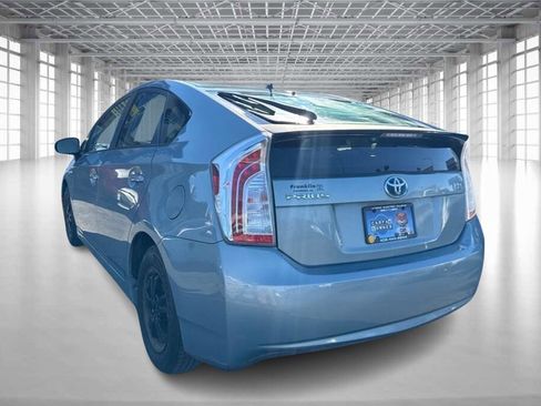 Used 2012 Toyota Prius Five image 4