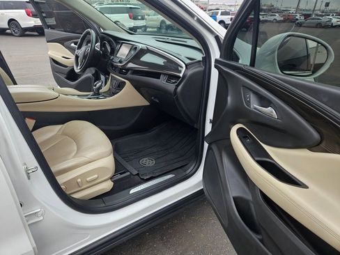 Used 2019 Buick Envision Essence image 19