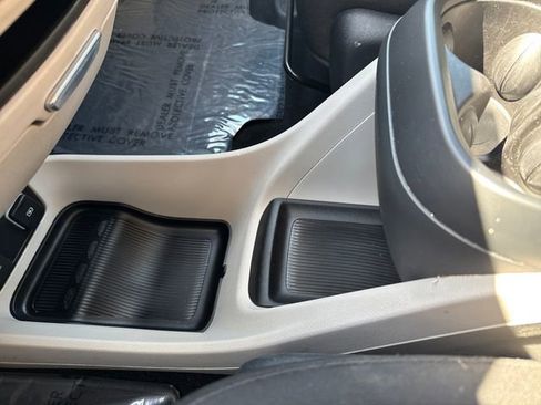 Used 2021 Chrysler Pacifica Touring w/ Cold Weather Group image 26