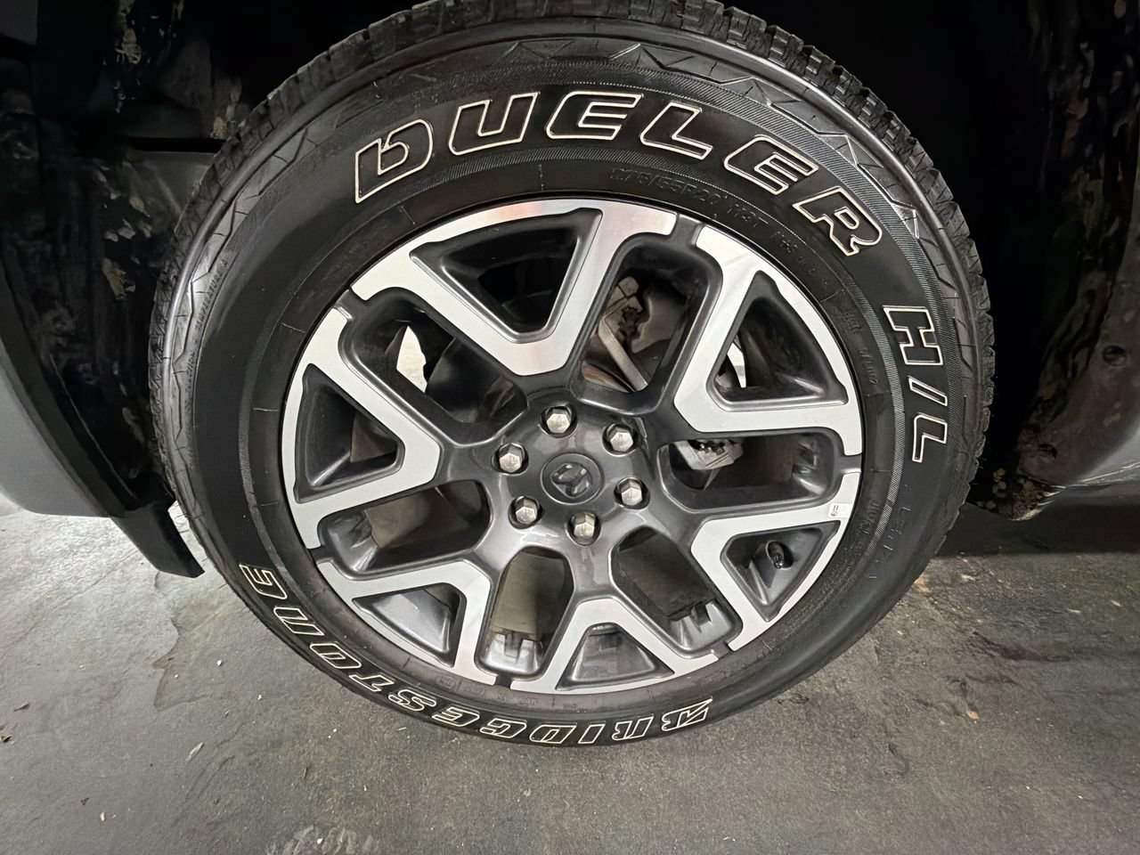 Used 2025 RAM 1500 Laramie w/ Sport Appearance Package AWD/4WD image 31