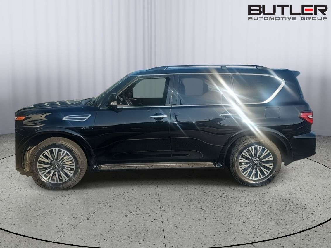 Used 2022 Nissan Armada SL w/ Midnight Edition Package RWD image 2