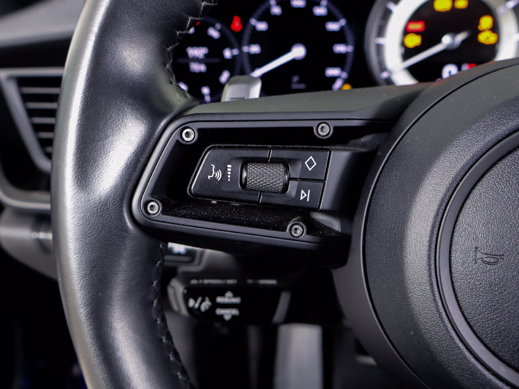 Certified 2023 Porsche 911 Carrera T RWD image 18