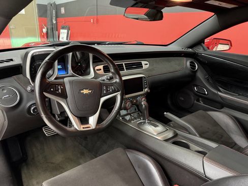 Used 2015 Chevrolet Camaro ZL1 RWD image 23
