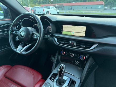 Used 2024 Alfa Romeo Stelvio Ti w/ Performance Driving Package AWD/4WD image 25