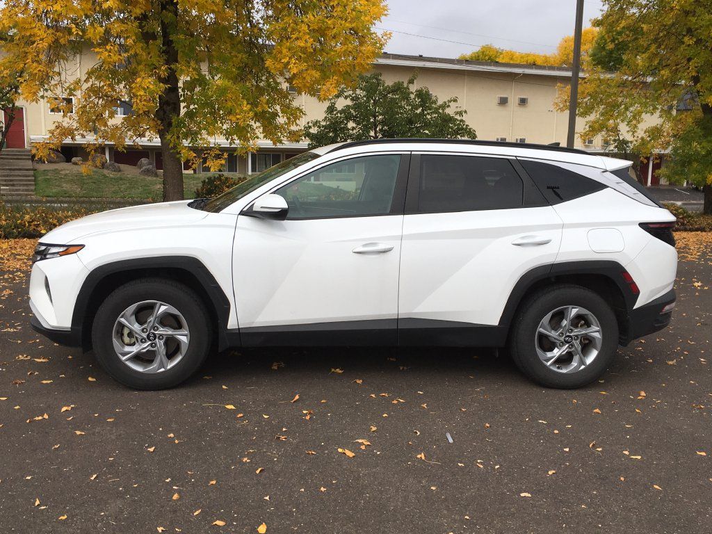 Used 2023 Hyundai Tucson SEL AWD/4WD image 3