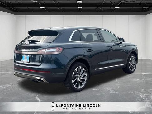 Certified 2023 Lincoln Nautilus Reserve AWD/4WD image 5
