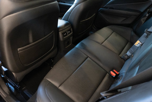 Used 2025 Cadillac CT4 Premium Luxury w/ LPO, Exterior Accent Package RWD image 19