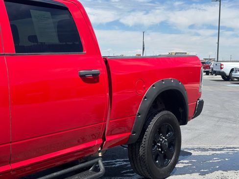 Used 2017 RAM 2500 Tradesman w/ Chrome Appearance Group AWD/4WD image 7