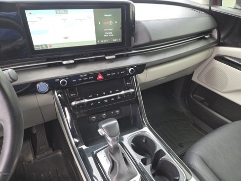 Used 2022 Kia Carnival SX image 33