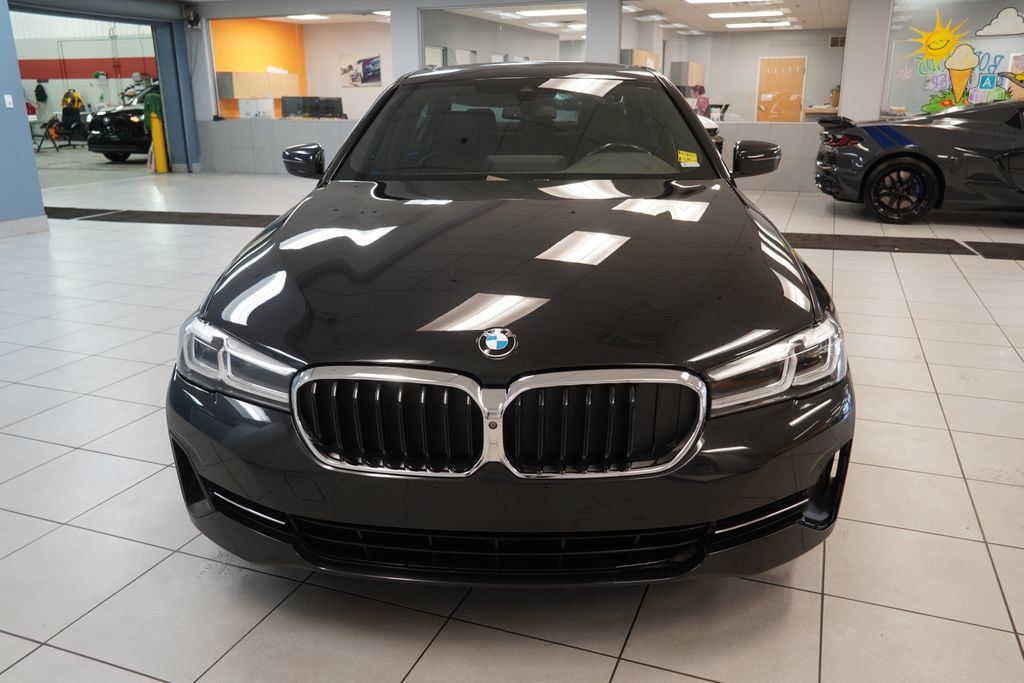 Used 2021 BMW 530e xDrive w/ Parking Assistance Package AWD/4WD image 16