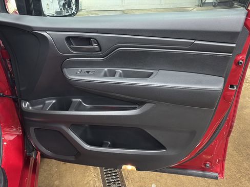 Used 2025 Honda Odyssey Sport-L image 20