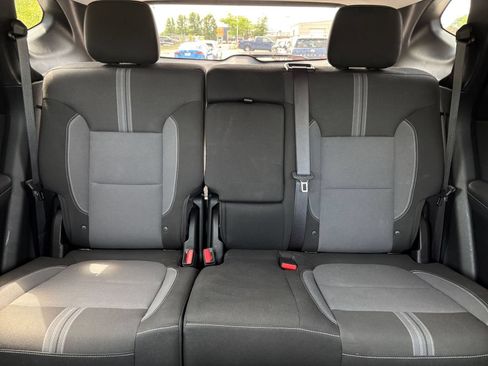 Used 2025 Chevrolet Blazer LT FWD image 40